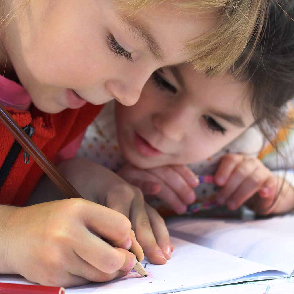 Inlingua-Lugano-Corsi-Kids-DOTS